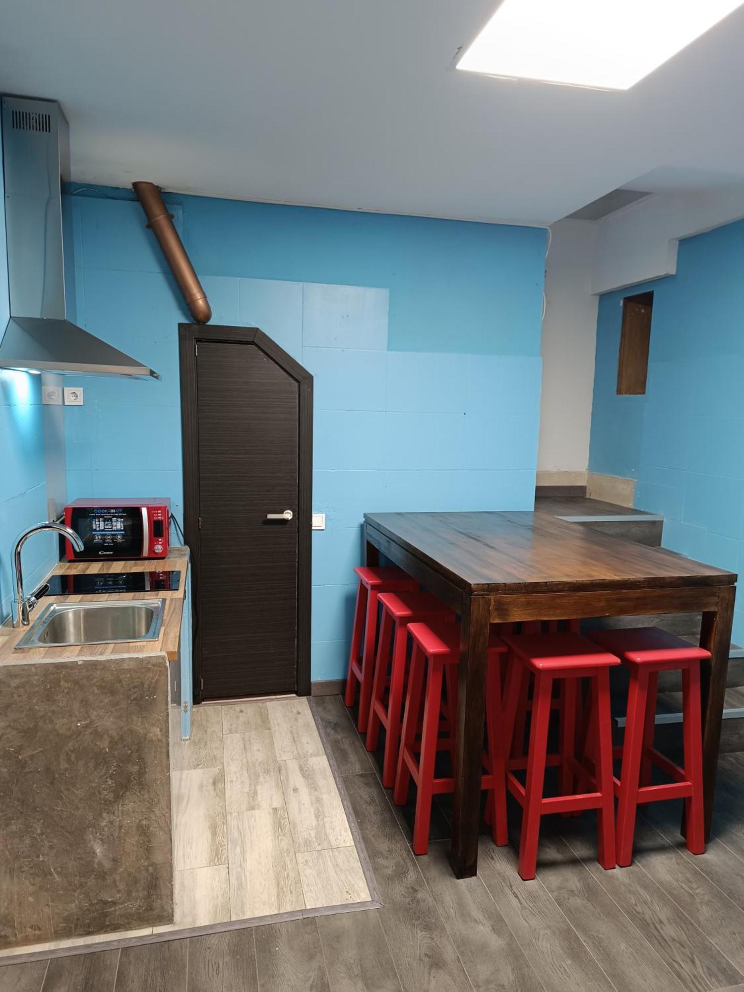Three-Bedroom Apartment,1752992767:JPEG